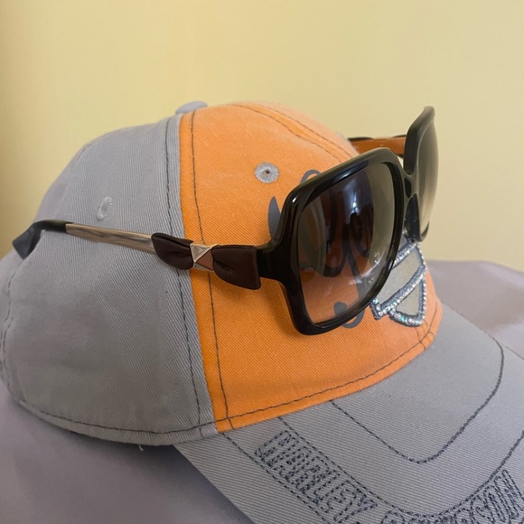 Fun Marc Jacob shades - Picture 5 of 5